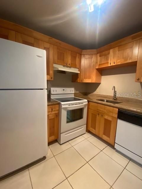 For Rent: $1,200 (1 beds, 1 baths, 525 Square Feet)