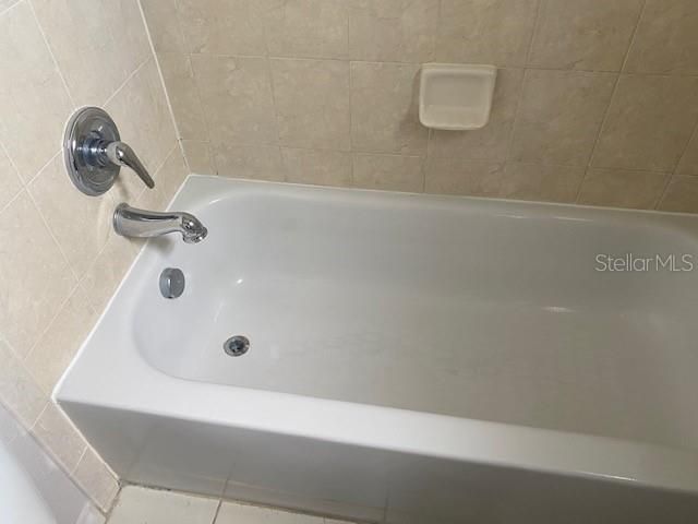 For Rent: $1,200 (1 beds, 1 baths, 525 Square Feet)
