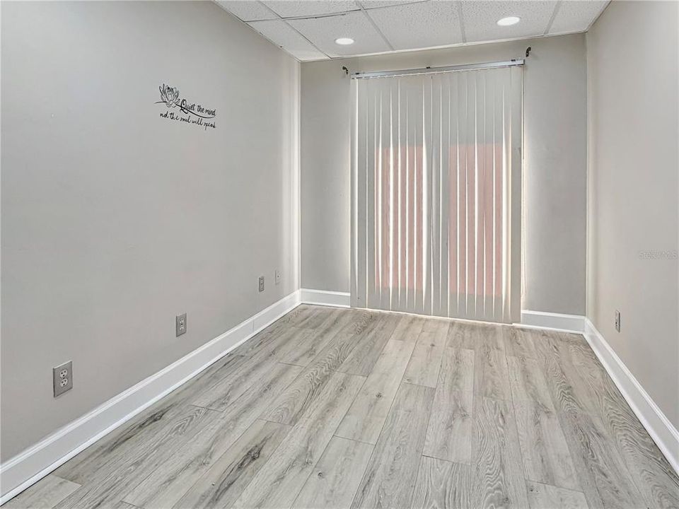 待售: $379,000 (0 贝兹, 0 浴室, 1840 平方英尺)