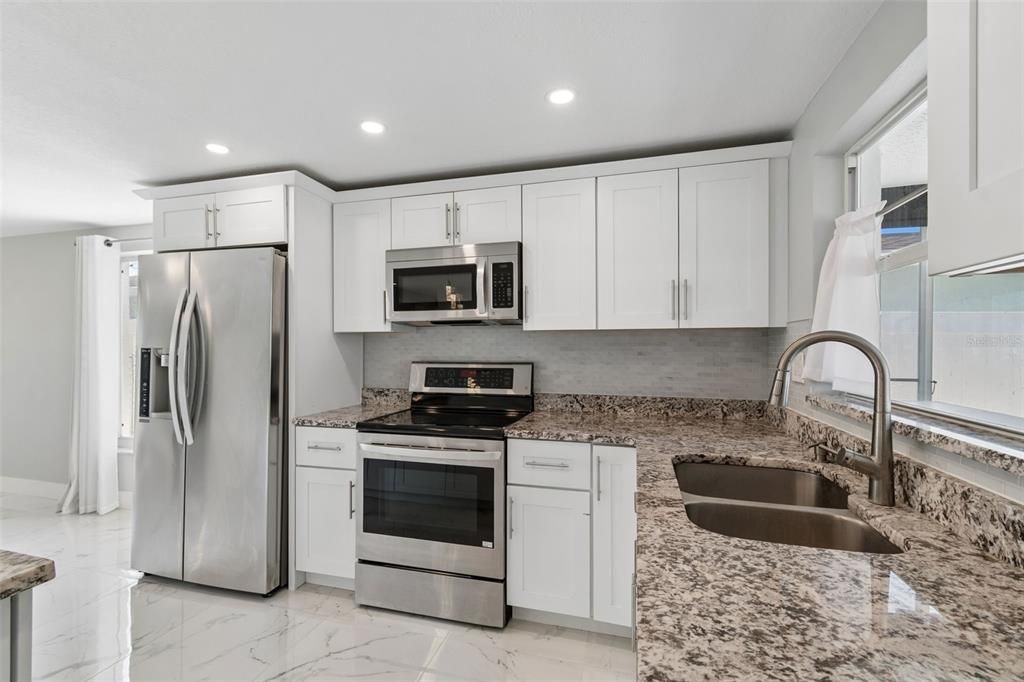 En Venta: $429,000 (2 camas, 2 baños, 1116 Pies cuadrados)