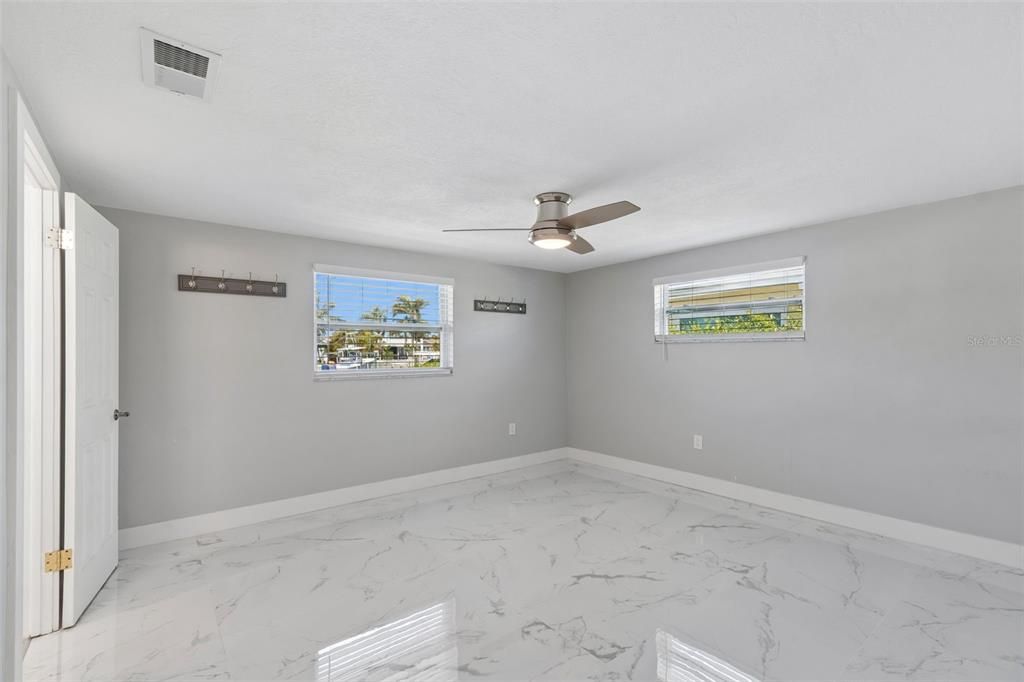 En Venta: $429,000 (2 camas, 2 baños, 1116 Pies cuadrados)