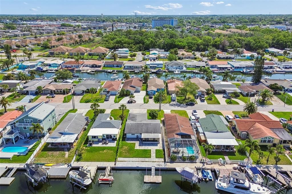En Venta: $429,000 (2 camas, 2 baños, 1116 Pies cuadrados)
