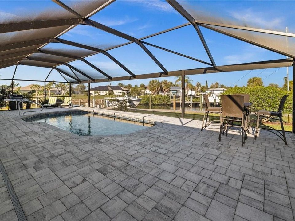 На продажу: $699,000 (3 спален, 2 ванн, 1763 Квадратных фут)