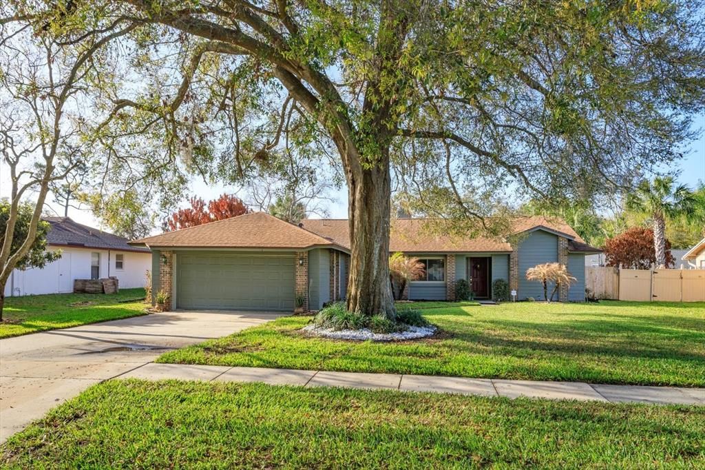 For Sale: $769,995 (3 beds, 2 baths, 2469 Square Feet)
