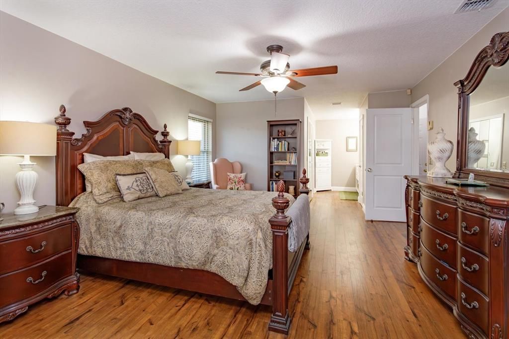 For Sale: $769,995 (3 beds, 2 baths, 2469 Square Feet)