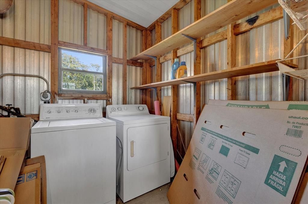 На продажу: $94,900 (2 спален, 2 ванн, 1144 Квадратных фут)