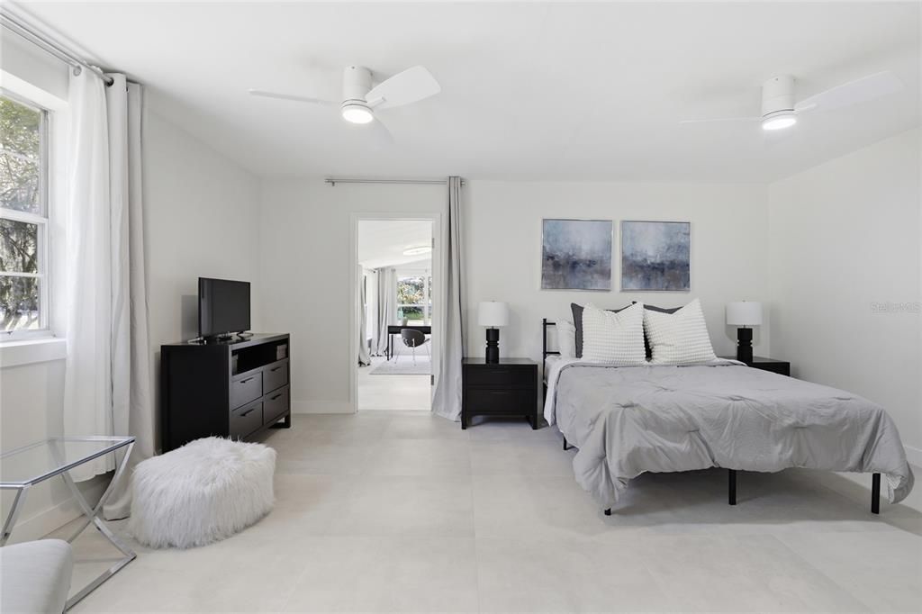 For Sale: $649,900 (4 beds, 4 baths, 2407 Square Feet)