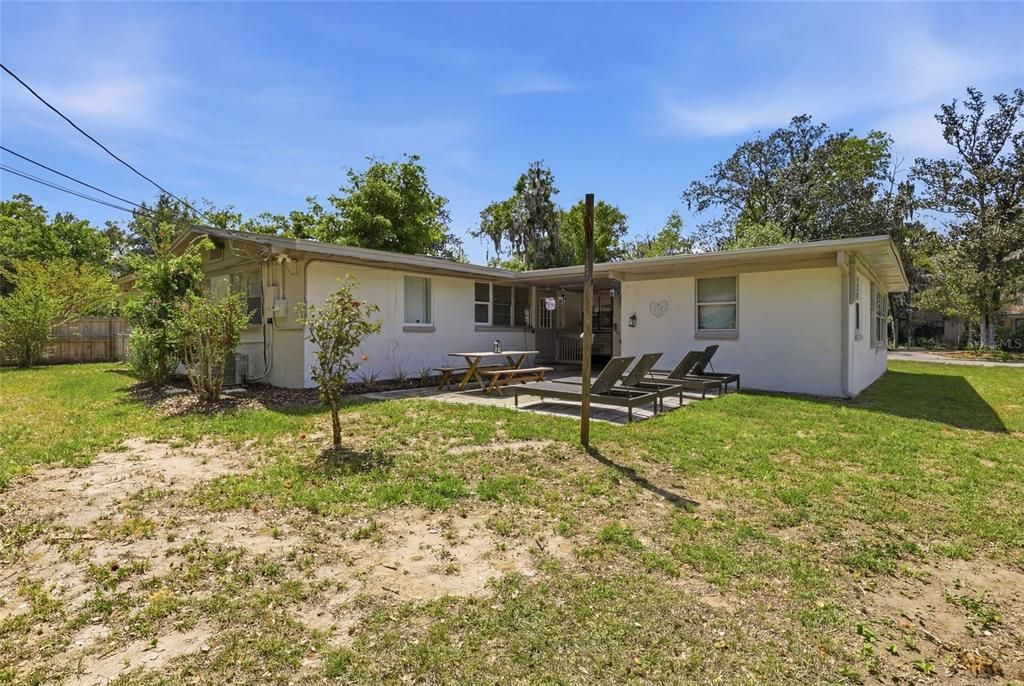 For Sale: $649,900 (4 beds, 4 baths, 2407 Square Feet)