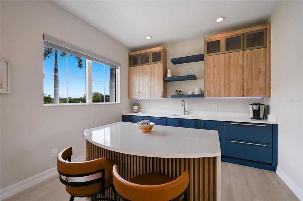 For Sale: $2,985,000 (5 beds, 5 baths, 3734 Square Feet)