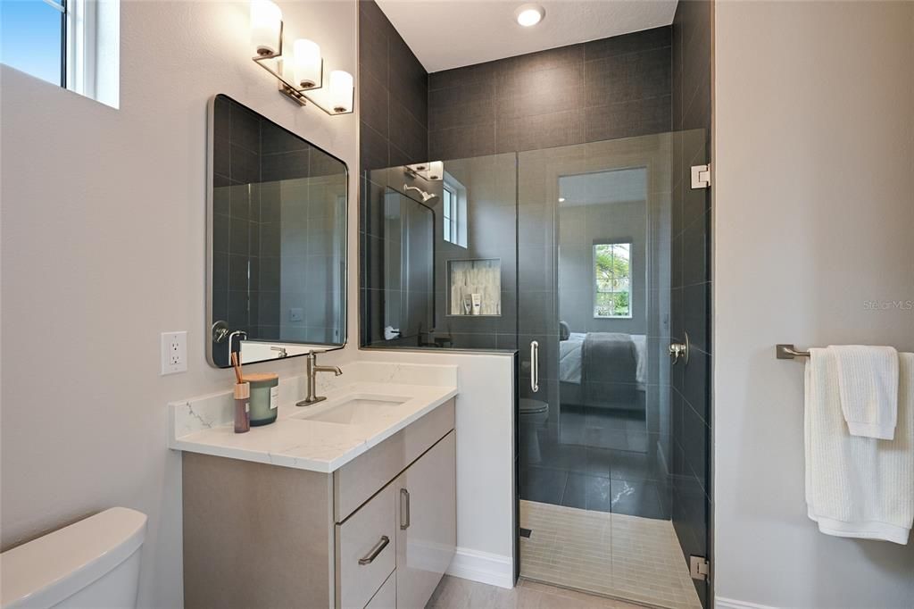 For Sale: $2,985,000 (5 beds, 5 baths, 3734 Square Feet)