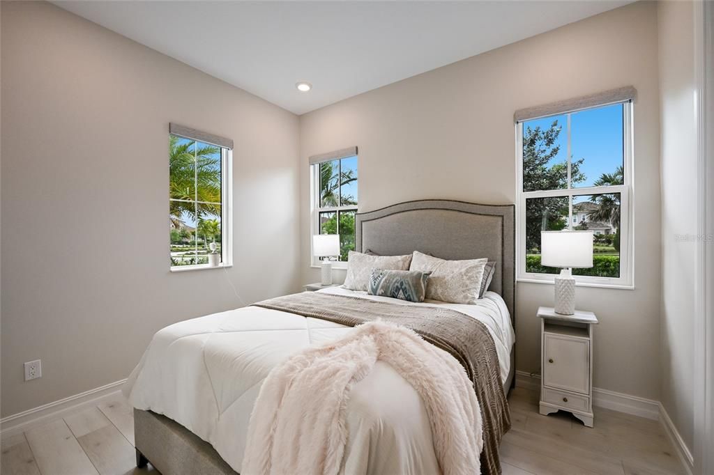 For Sale: $2,985,000 (5 beds, 5 baths, 3734 Square Feet)