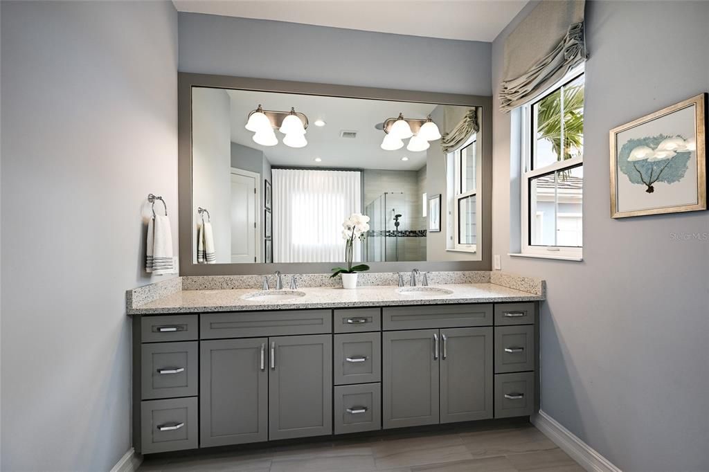 For Sale: $2,985,000 (5 beds, 5 baths, 3734 Square Feet)