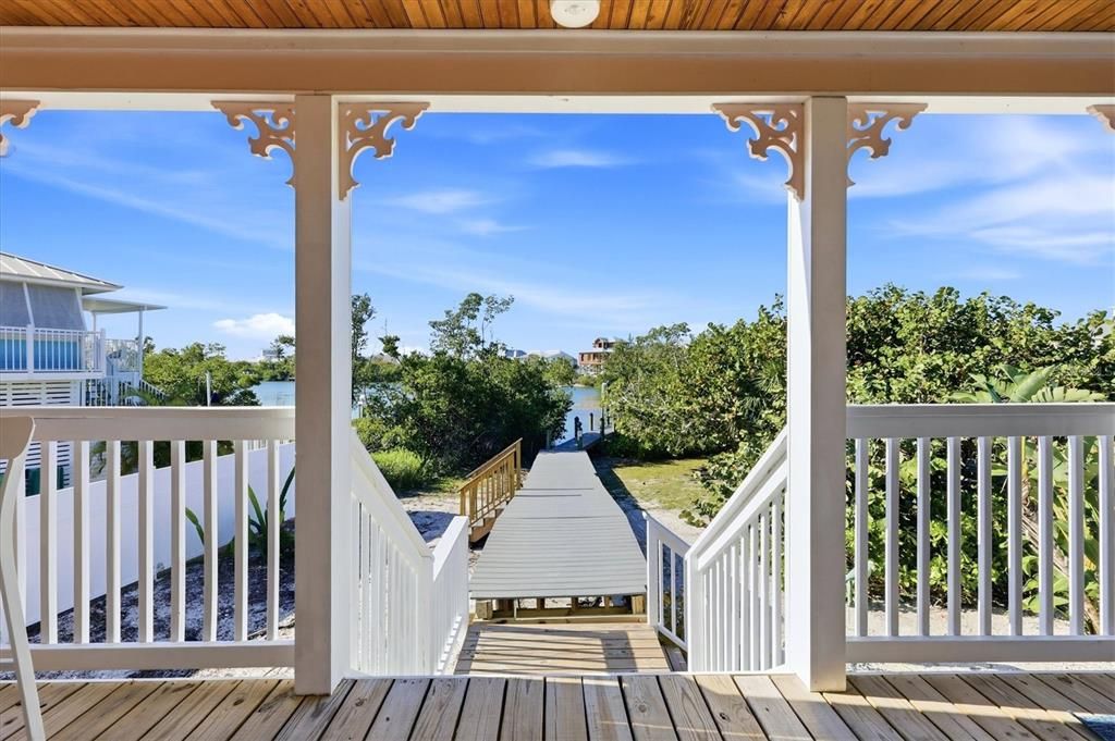 For Sale: $849,000 (2 beds, 2 baths, 1088 Square Feet)