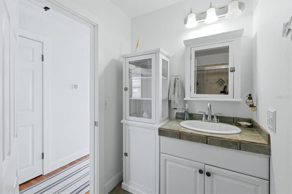 For Sale: $849,000 (2 beds, 2 baths, 1088 Square Feet)