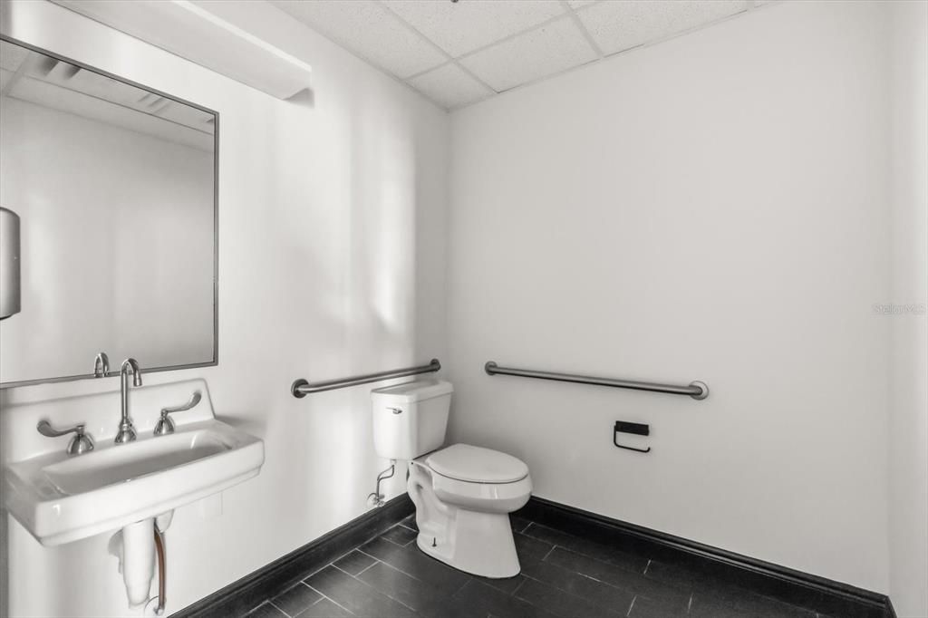 En Venta: $295,740 (0 camas, 0 baños, 0 Pies cuadrados)