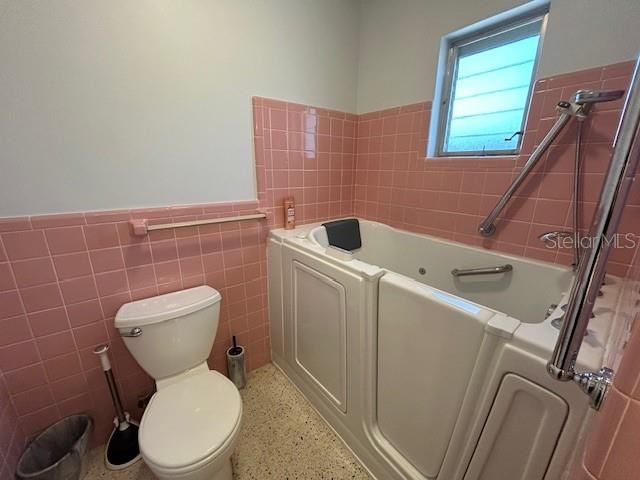 В аренду: $4,500 (3 спален, 2 ванн, 2125 Квадратных фут)
