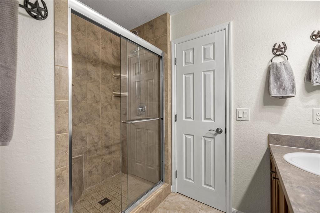 For Sale: $1,150,000 (3 beds, 2 baths, 1564 Square Feet)