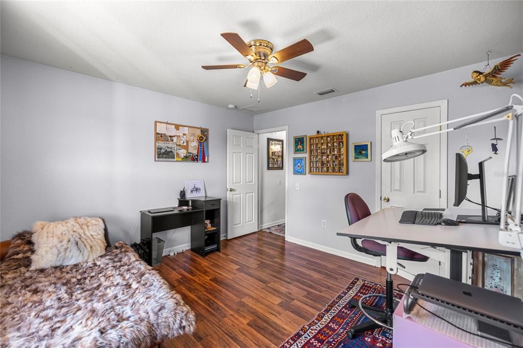 For Sale: $1,150,000 (3 beds, 2 baths, 1564 Square Feet)