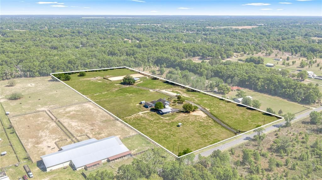 For Sale: $1,150,000 (3 beds, 2 baths, 1564 Square Feet)