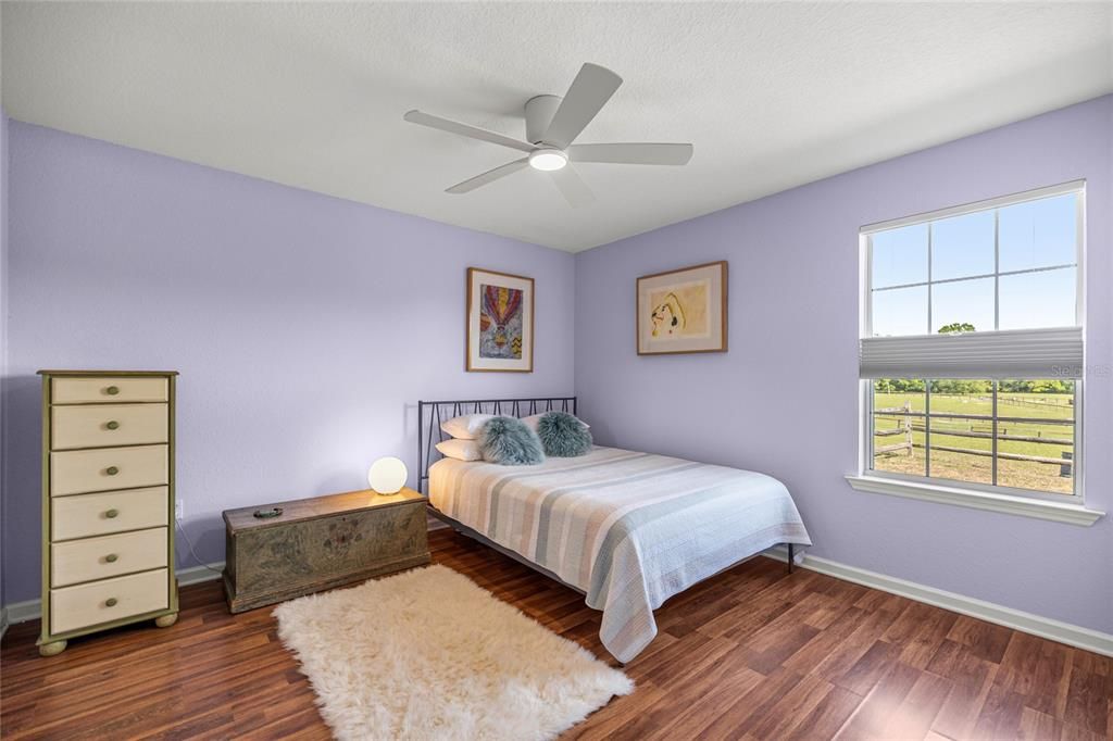 For Sale: $1,150,000 (3 beds, 2 baths, 1564 Square Feet)