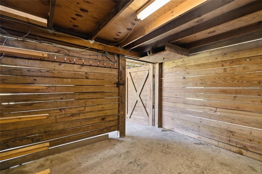 For Sale: $1,150,000 (3 beds, 2 baths, 1564 Square Feet)