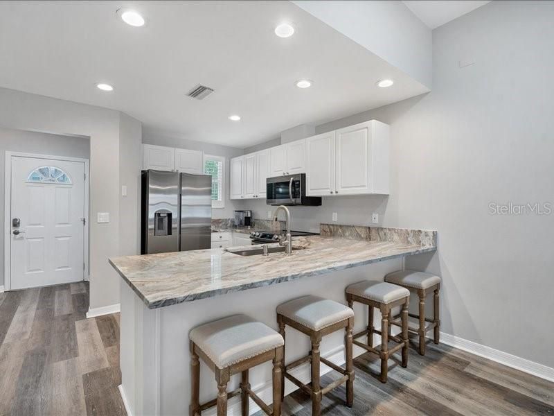 For Rent: $4,200 (2 beds, 2 baths, 1215 Square Feet)