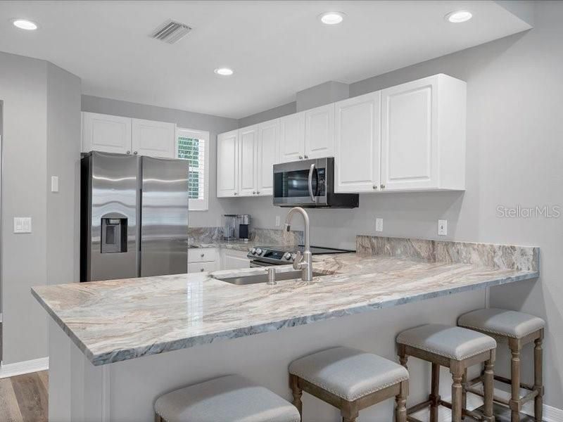 For Rent: $4,200 (2 beds, 2 baths, 1215 Square Feet)