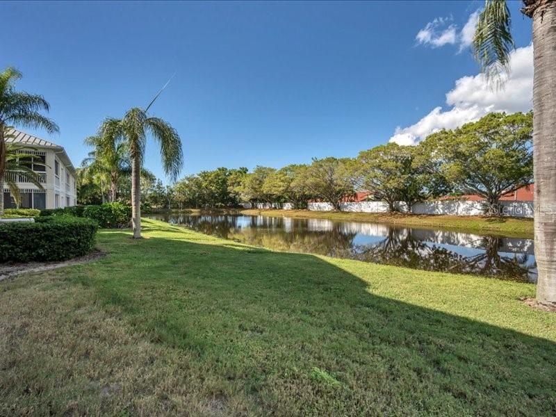 For Rent: $4,200 (2 beds, 2 baths, 1215 Square Feet)