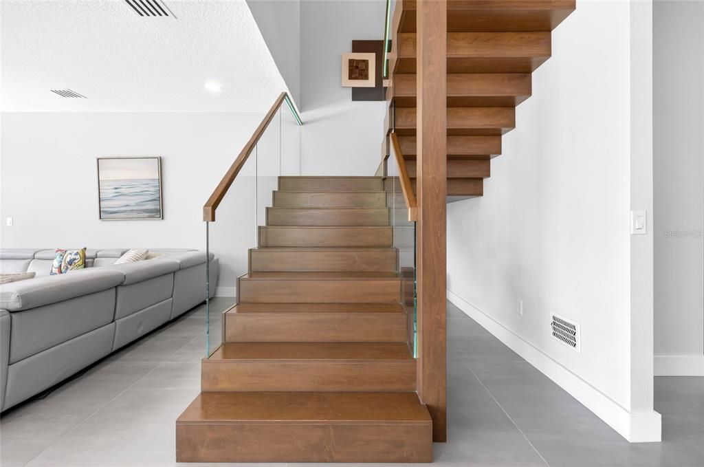 En Venta: $1,084,999 (5 camas, 4 baños, 3617 Pies cuadrados)