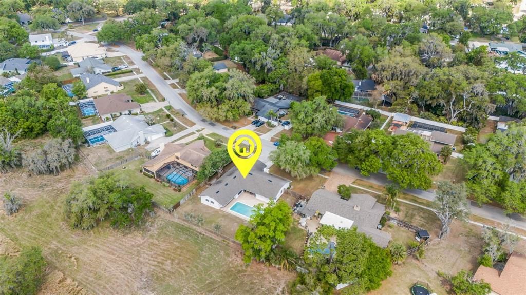 Activo con contrato: $579,900 (4 camas, 3 baños, 2725 Pies cuadrados)