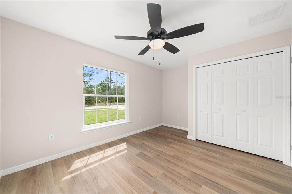 Active With Contract: $324,900 (3 beds, 2 baths, 1445 Square Feet)
