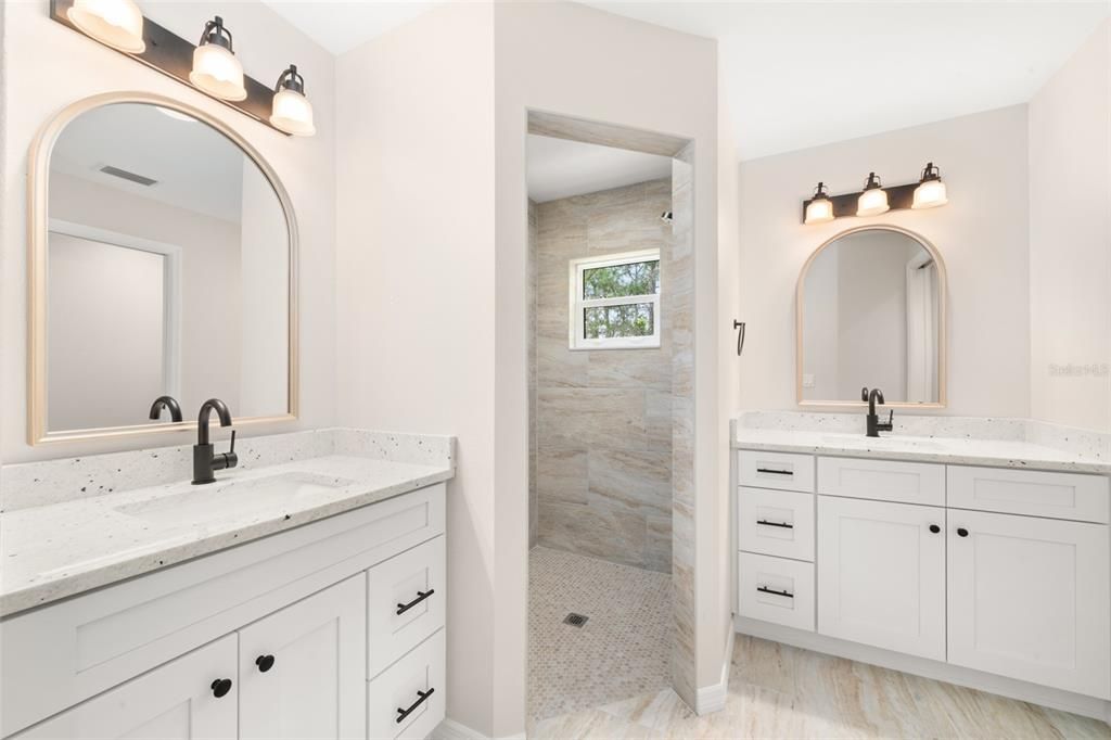 Active With Contract: $324,900 (3 beds, 2 baths, 1445 Square Feet)