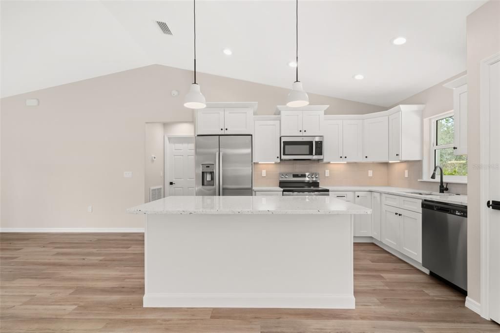 Active With Contract: $324,900 (3 beds, 2 baths, 1445 Square Feet)