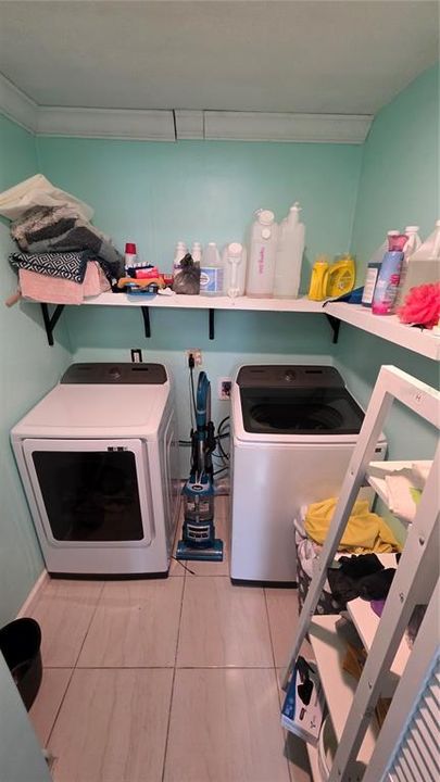 En Venta: $199,900 (2 camas, 1 baños, 971 Pies cuadrados)