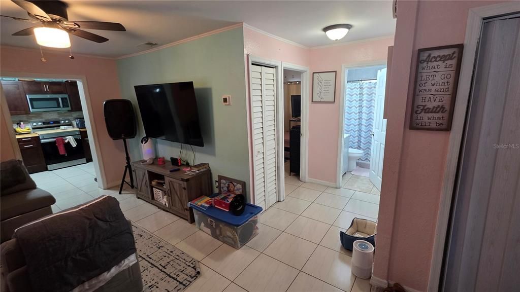 En Venta: $199,900 (2 camas, 1 baños, 971 Pies cuadrados)