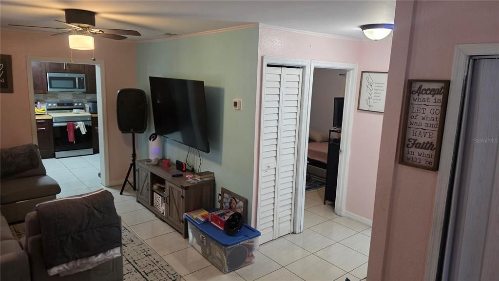 En Venta: $199,900 (2 camas, 1 baños, 971 Pies cuadrados)