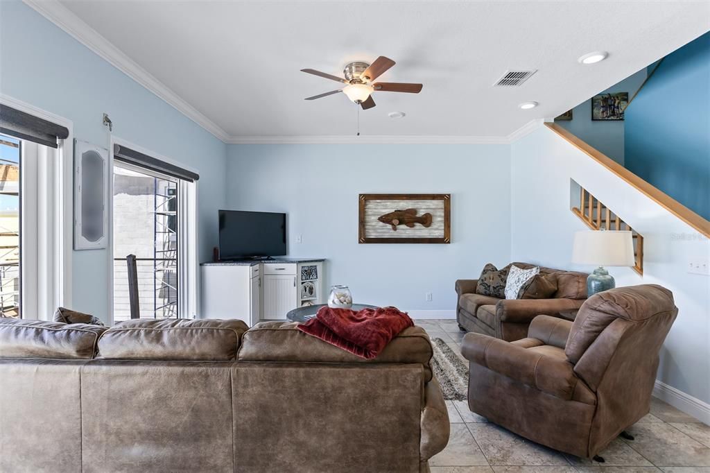 For Sale: $3,650,000 (4 beds, 3 baths, 2128 Square Feet)