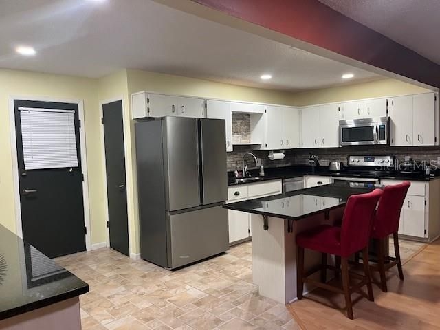For Rent: $1,800 (2 beds, 2 baths, 1748 Square Feet)