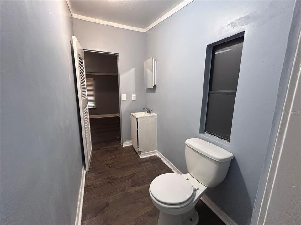 На продажу: $112,800 (2 спален, 2 ванн, 960 Квадратных фут)