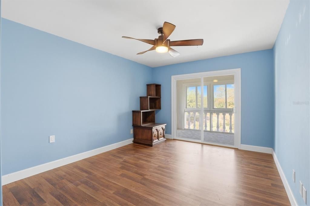 На продажу: $150,000 (2 спален, 2 ванн, 871 Квадратных фут)