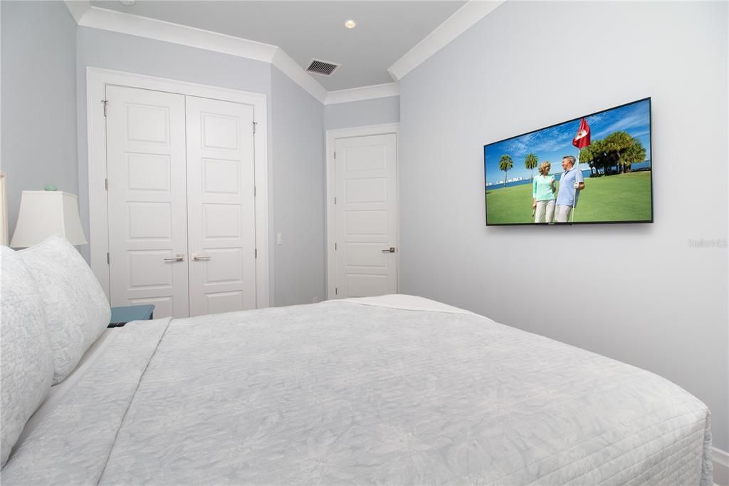 En Venta: $1,899,900 (4 camas, 3 baños, 2794 Pies cuadrados)
