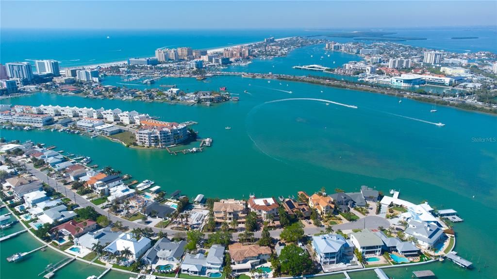 En Venta: $1,899,900 (4 camas, 3 baños, 2794 Pies cuadrados)