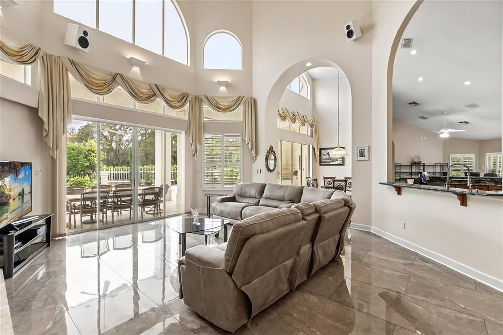 На продажу: $1,100,000 (4 спален, 3 ванн, 3691 Квадратных фут)