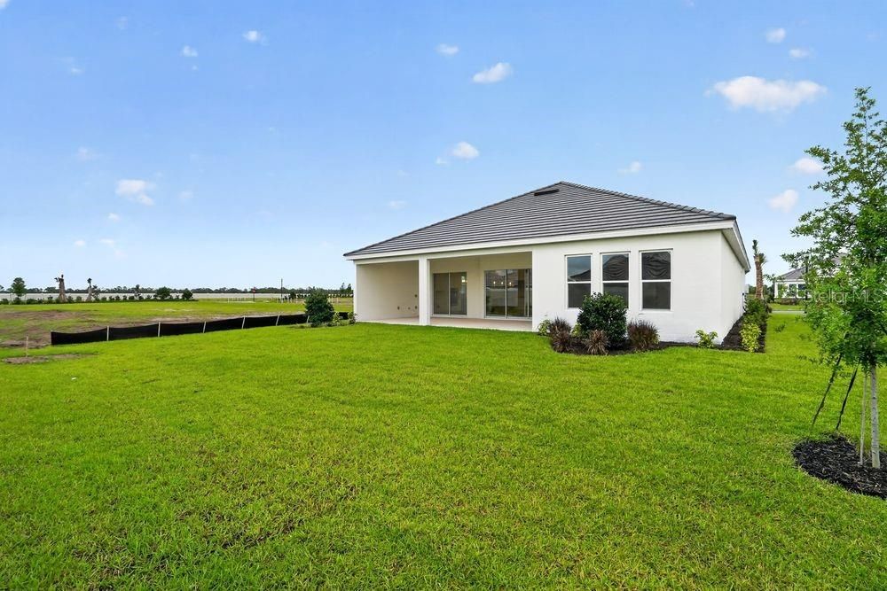 En Venta: $698,999 (3 camas, 3 baños, 2833 Pies cuadrados)