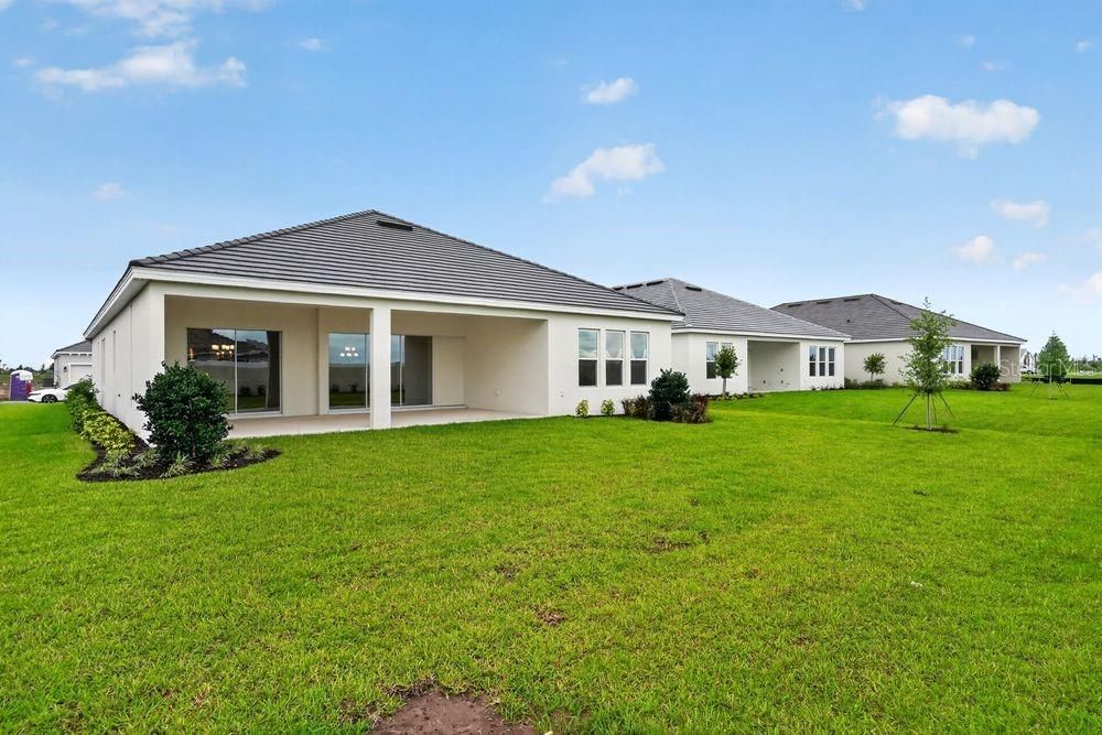 En Venta: $698,999 (3 camas, 3 baños, 2833 Pies cuadrados)