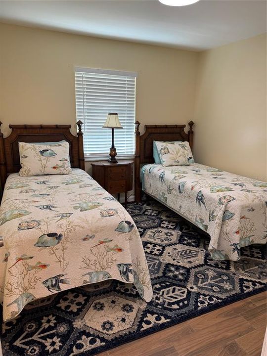 For Rent: $1,900 (2 beds, 1 baths, 750 Square Feet)