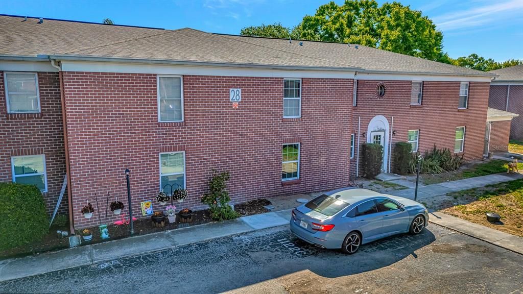 Active With Contract: $124,900 (2 beds, 2 baths, 940 Square Feet)