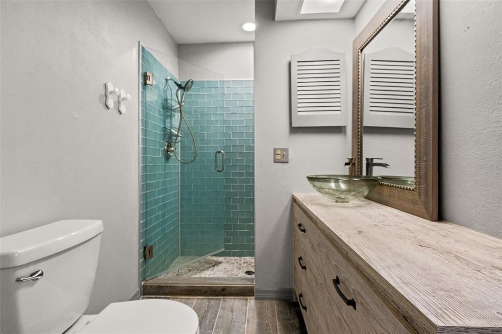 Active With Contract: $430,000 (3 beds, 3 baths, 2204 Square Feet)