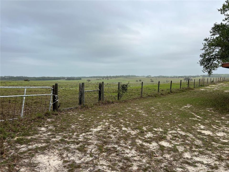 待售: $39,500 (0.97 acres)