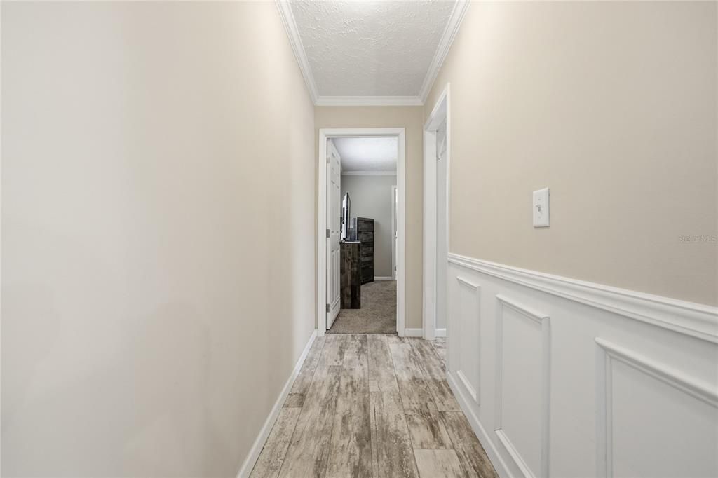 Active With Contract: $229,000 (3 beds, 2 baths, 1008 Square Feet)